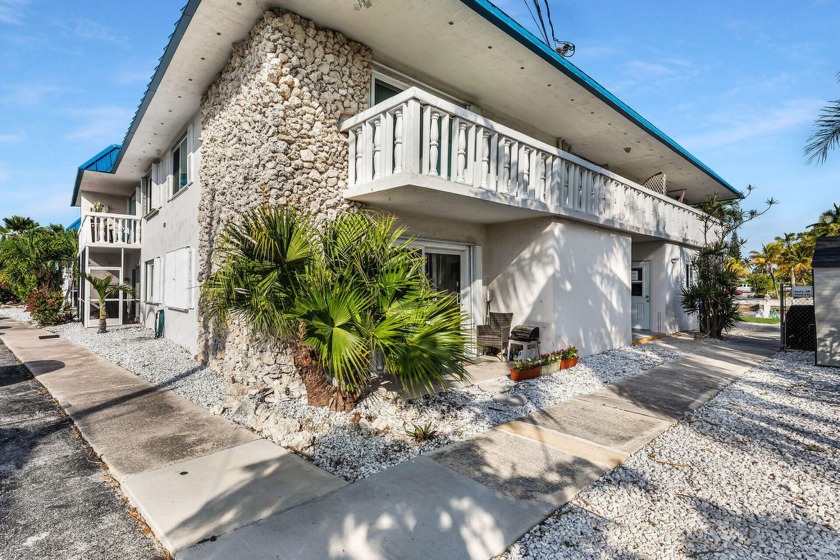 This charming fully furnished condominium is a cozy retreat - Beach Condo for sale in Marathon, Florida on Beachhouse.com