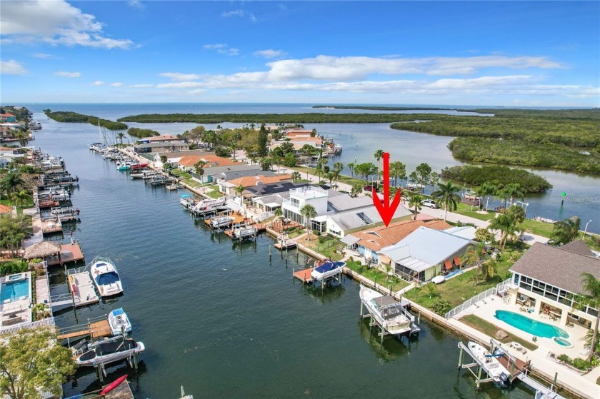 Price Improvement! Welcome to a rare opportunity to get a - Beach Home for sale in New Port Richey, Florida on Beachhouse.com