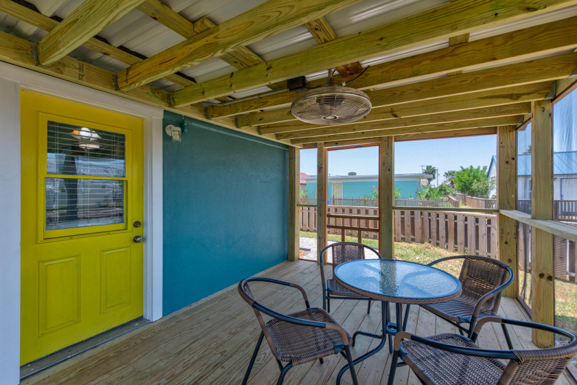 Quaint Port Aransas cottage, sleeps 4, near - Beach Vacation Rentals in Port Aransas, Texas on Beachhouse.com