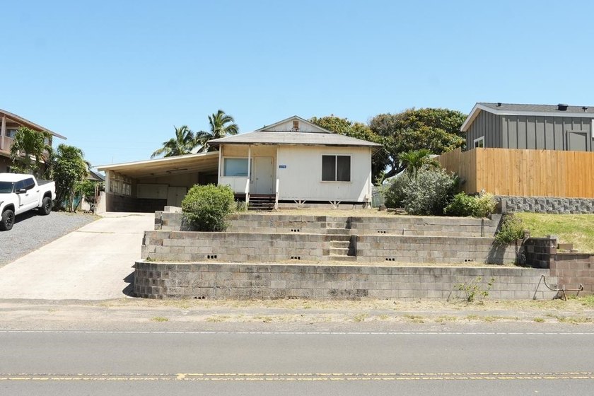 Nestled in the heart of Central Maui, 279 Ohaa Street offers an - Beach Home for sale in Kahului, Hawaii on Beachhouse.com