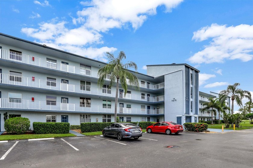GORGEOUS VIEW OF GOLF COURSE (NO MEMBERSHIP REQUIREMENT) - Beach Condo for sale in Margate, Florida on Beachhouse.com