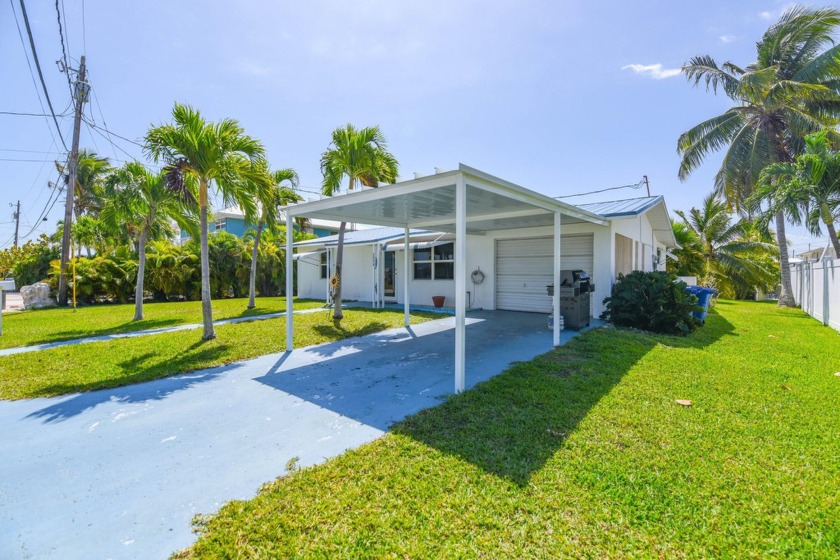 A delightful ranch home located in the coveted Tropical Bay - Beach Home for sale in Big Pine Key, Florida on Beachhouse.com