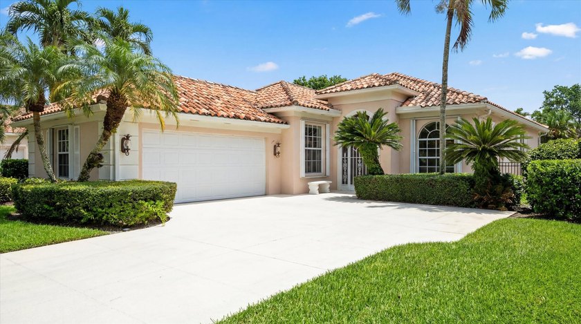 Lovely 4BR/2BA single-family pool home in sought-after Riverwalk - Beach Home for sale in West Palm Beach, Florida on Beachhouse.com