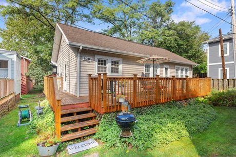 Perfect little beach hideaway with a sunny disposition located - Beach Home for sale in Michigan City, Indiana on Beachhouse.com