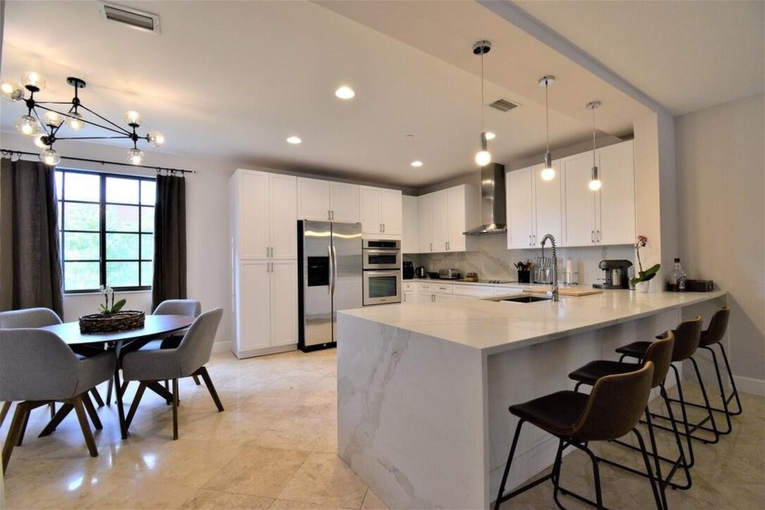 Remodeled in a exclusive design. unfurnished. This property is - Beach Townhome/Townhouse for sale in Boca Raton, Florida on Beachhouse.com