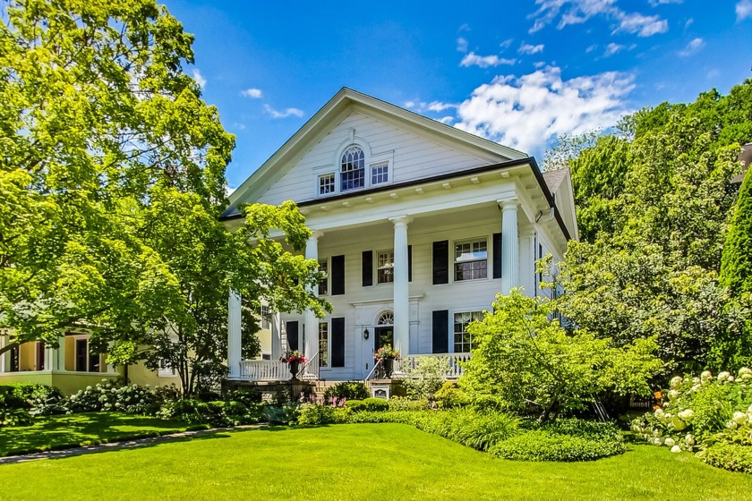 Stately Colonial on picturesque Orrington Avenue in a perfect NE - Beach Home for sale in Evanston, Illinois on Beachhouse.com