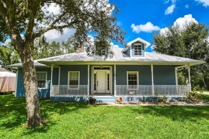 Welcome to your own slice of paradise! This stunning waterfront - Beach Home for sale in Punta Gorda, Florida on Beachhouse.com