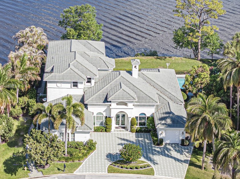 TURN KEY-FULLY FURNISHED Custom-built estate in Palm Cove - Beach Home for sale in Palm City, Florida on Beachhouse.com