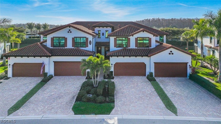 This beautiful second-floor, western-exposure condo offers over - Beach Condo for sale in Fort Myers, Florida on Beachhouse.com