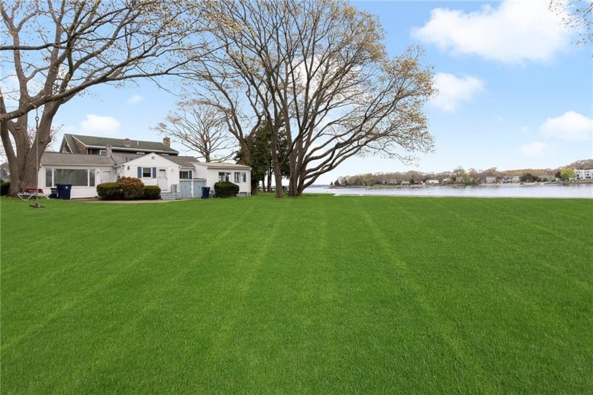 Waterfront living at its best! This open floor plan ranch - Beach Home for sale in North Kingstown, Rhode Island on Beachhouse.com