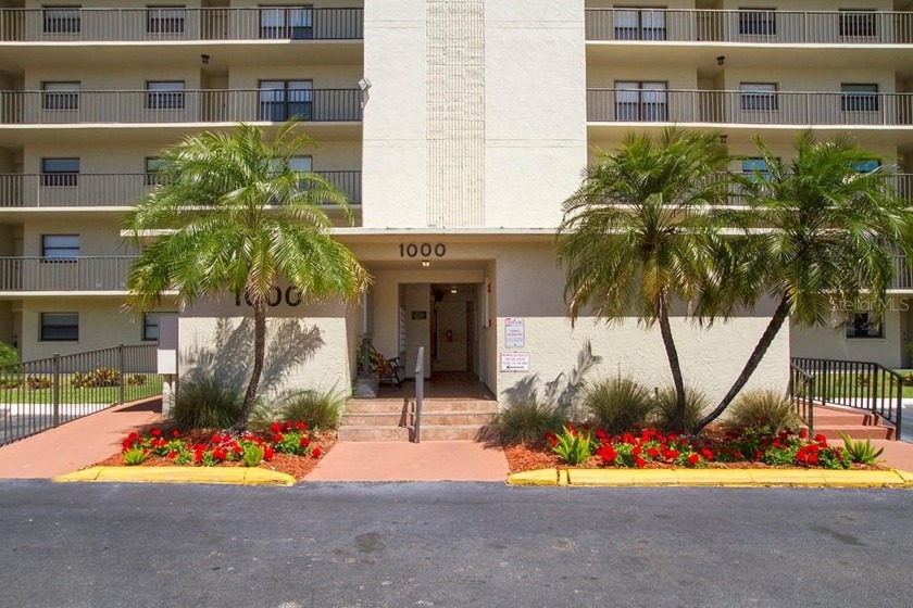 Welcome to your dream condo, located over the 9th tee of the - Beach Condo for sale in Clearwater, Florida on Beachhouse.com