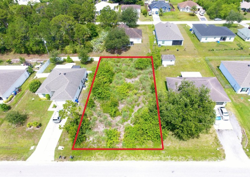 Build your dream home on this desirable quarter-acre lot nestled - Beach Lot for sale in Vero Beach, Florida on Beachhouse.com