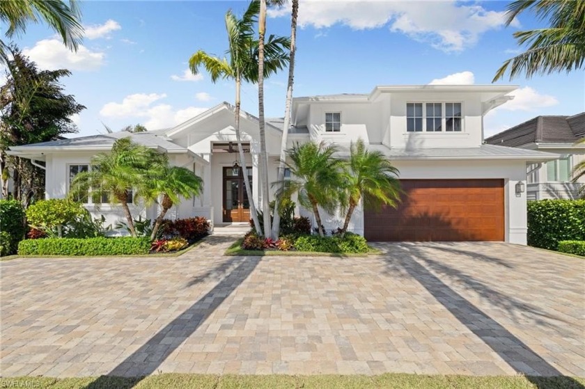 NO FLOOD OR STORM DAMAGE TO THIS POOL HOME IN ROYAL HARBOUR. $1 - Beach Home for sale in Naples, Florida on Beachhouse.com