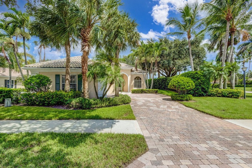 Discover Your Dream Home with this DiVosta Oakmont Model in the - Beach Home for sale in Palm Beach Gardens, Florida on Beachhouse.com