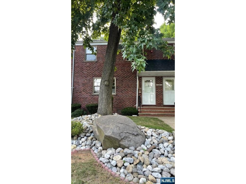 Introducing a beautiful totally renovated 2 bed rooms apartment - Beach Other for sale in Fort Lee, New Jersey on Beachhouse.com