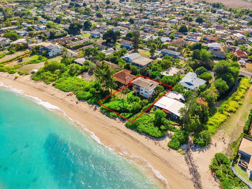 The best of North Shore living in this charming 3 bedroom, 2 - Beach Condo for sale in Waialua, Hawaii on Beachhouse.com
