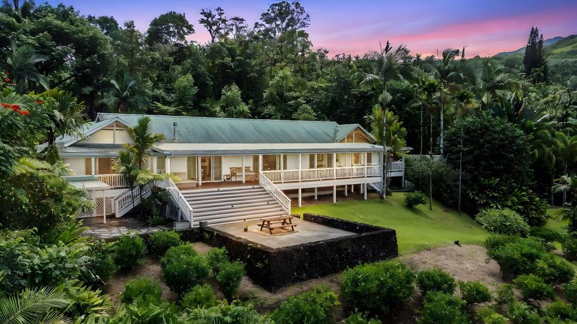 Experience stunning ocean views paired with a majestic mountain - Beach Home for sale in Hana, Hawaii on Beachhouse.com