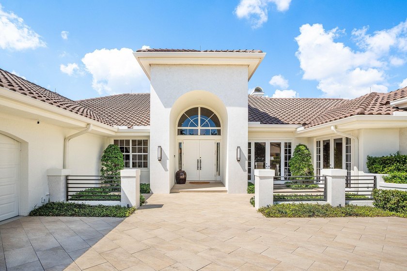 Perfection in St Andrew's Country Club- comprising 5471 sq ft - Beach Home for sale in Boca Raton, Florida on Beachhouse.com