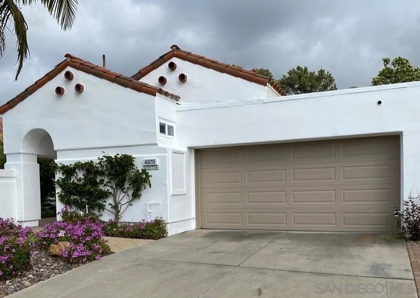 Exceptional highly upgraded single level San Tropez Model with - Beach Condo for sale in Oceanside, California on Beachhouse.com