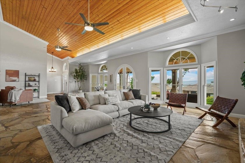 Set in the sought-after slopes of Wailuku Heights, this - Beach Home for sale in Wailuku, Hawaii on Beachhouse.com
