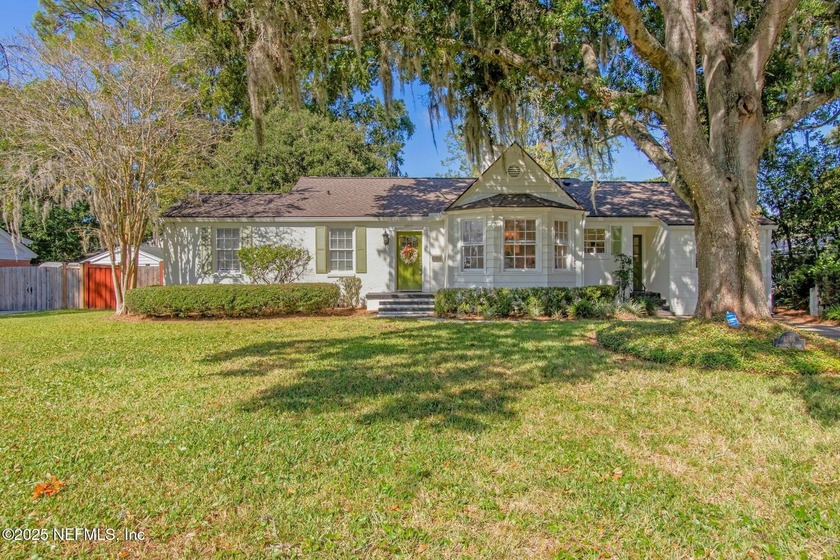 Charming Ortega Terrace Bungalow! This updated 1940s home blends - Beach Home for sale in Jacksonville, Florida on Beachhouse.com