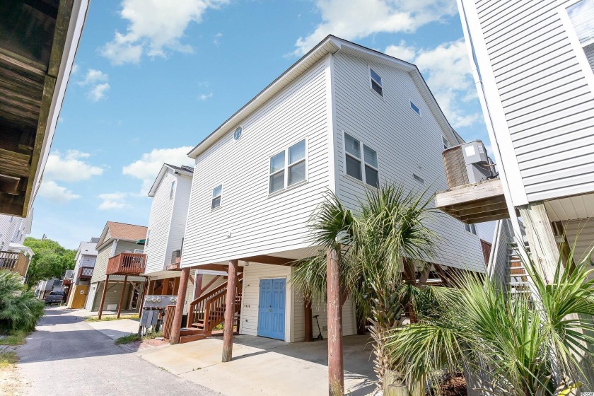 If you're looking for the perfect beach getaway, you've found - Beach Home for sale in Myrtle Beach, South Carolina on Beachhouse.com