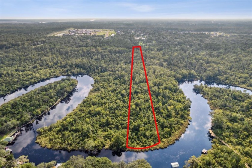 Peaceful & Private 4.69 acres with Deep Water Access on the - Beach Home for sale in Yulee, Florida on Beachhouse.com