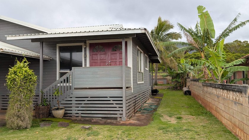 Charming 3-bedroom, 2-bath single-family home located in the - Beach Home for sale in Lanai City, Hawaii on Beachhouse.com