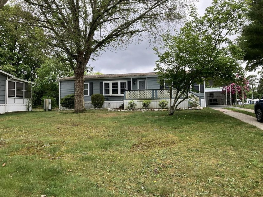 This lovely 3 bedroom home features new flooring, new kitchen - Beach Home for sale in Barnegat, New Jersey on Beachhouse.com