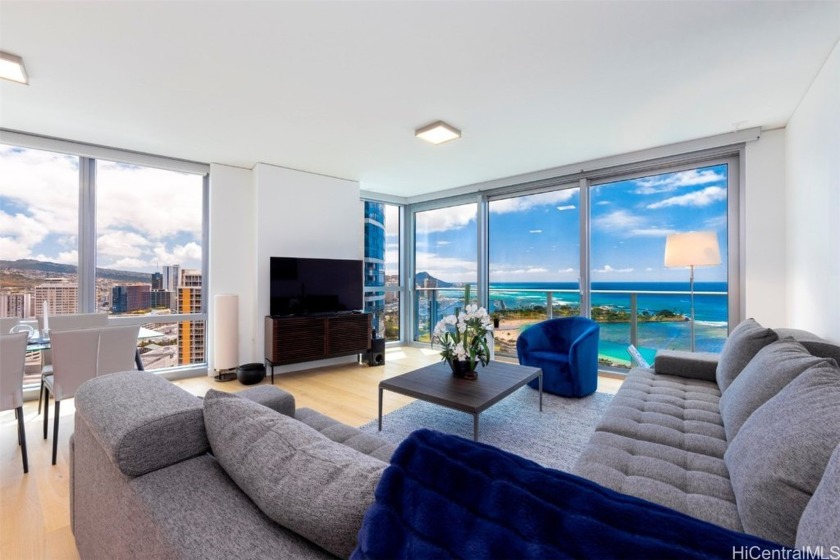 Welcome home to one of Honolulu's most sought-after, established - Beach Condo for sale in Honolulu, Hawaii on Beachhouse.com