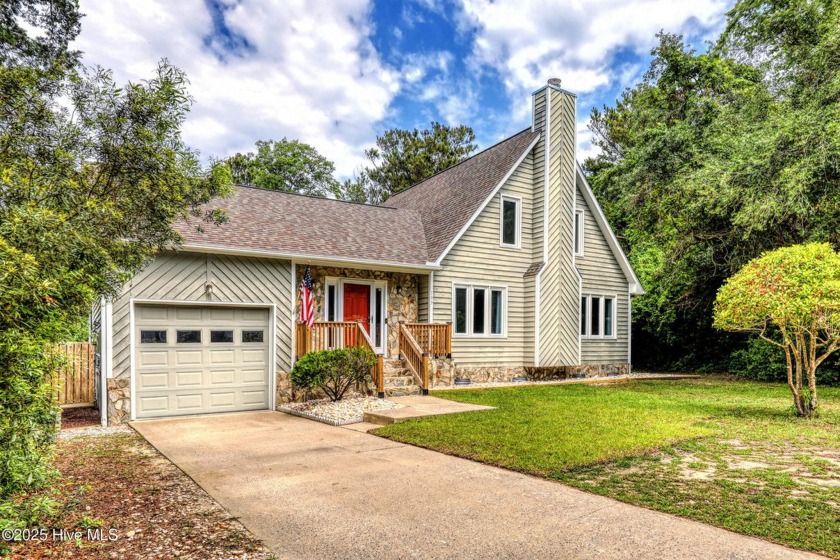 Nestled in a serene cul-de-sac within the coveted Pine Knoll - Beach Home for sale in Pine Knoll Shores, North Carolina on Beachhouse.com