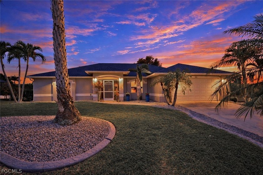 FABULOUS 3 BEDROOM PLUS DEN, 2 BATH, ALL ASSESMENTS PAID - Beach Home for sale in Cape Coral, Florida on Beachhouse.com