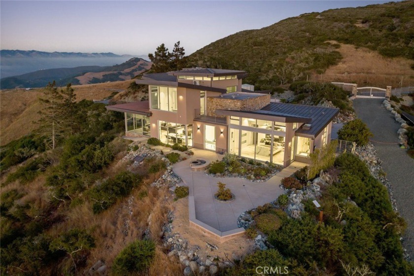 Perched on 4.5 acres of pristine land, this off-grid luxury home - Beach Home for sale in San Luis Obispo, California on Beachhouse.com