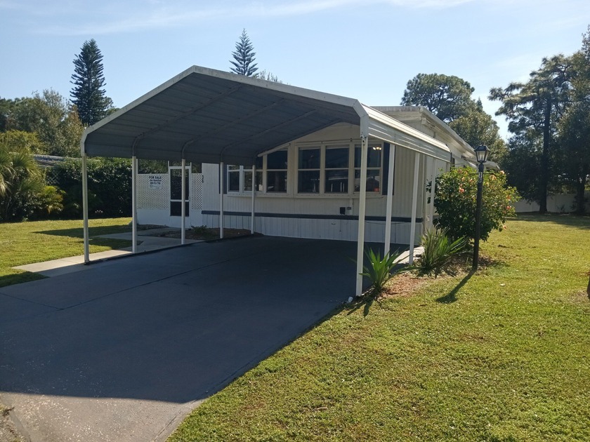 -- Spacious, 3 Bedroom / 2 Bath Double Wide on a Huge Lot!! -- - Beach Home for sale in Melbourne, Florida on Beachhouse.com