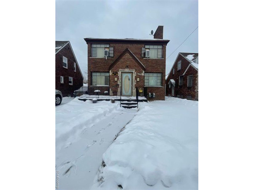 5765 Devonshire located in Detroit's Morningside neighborhood is - Beach Lot for sale in Detroit, Michigan on Beachhouse.com