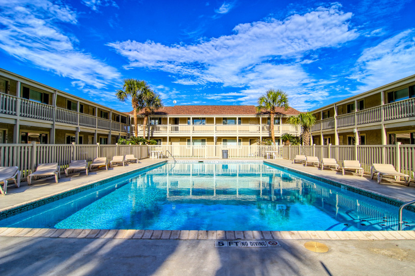Fully remodeled condo! Large pool! Only one block to the - Beach Vacation Rentals in Port Aransas, Texas on Beachhouse.com