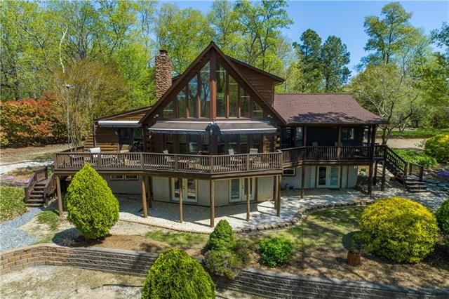 Stunning waterfront retreat boasting panoramic views with easy - Beach Home for sale in Hardyville, Virginia on Beachhouse.com