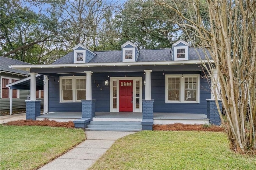 Great Midtown Cottage blends timeless character with modern - Beach Home for sale in Mobile, AL on Beachhouse.com
