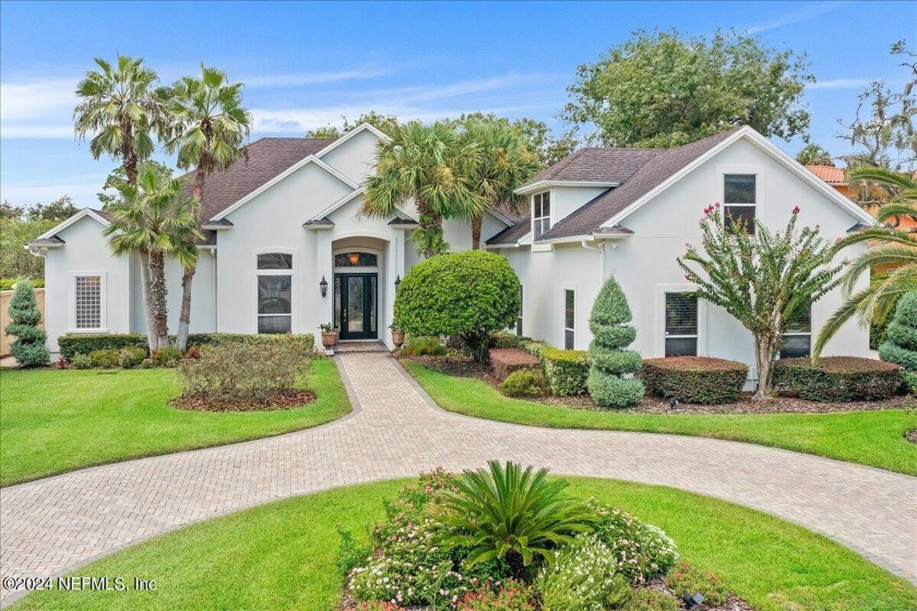 Step into your own private oasis with a quaint, lush and - Beach Home for sale in Ponte Vedra Beach, Florida on Beachhouse.com