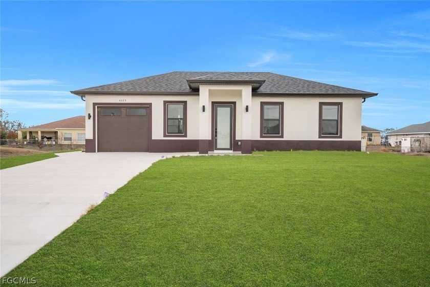 Welcome to your future home, where modern elegance meets - Beach Home for sale in Lehigh Acres, Florida on Beachhouse.com