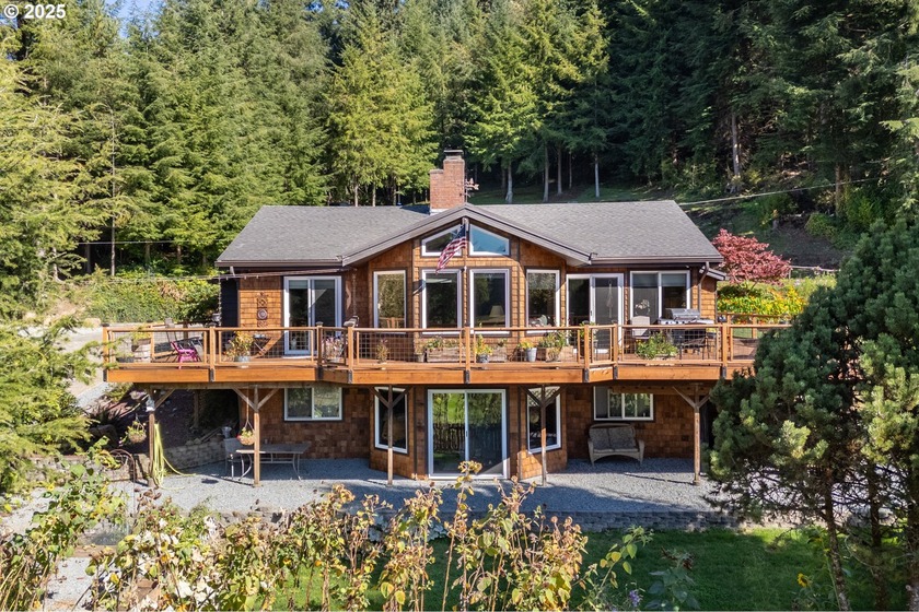 Custom built 4BD, 2BA Home nestled on 1 acre with Golf Course - Beach Home for sale in Tillamook, Oregon on Beachhouse.com