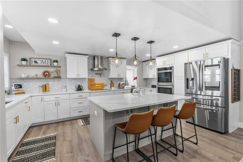 Enjoy a 5 minute walk to the beach plus a variety of nearby - Beach Home for sale in Warwick, Rhode Island on Beachhouse.com