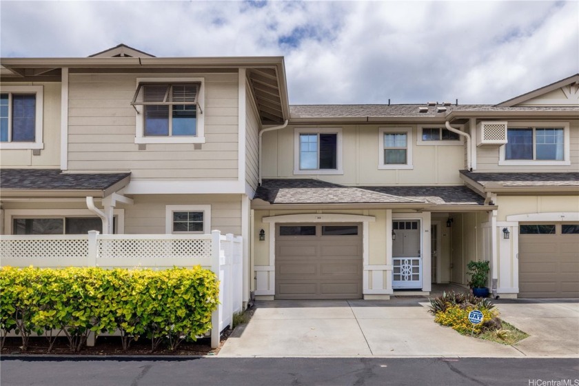 Don't Miss this opportunity! Highly Desirable 3 Bedroom, 2 Bath - Beach Condo for sale in Kapolei, Hawaii on Beachhouse.com