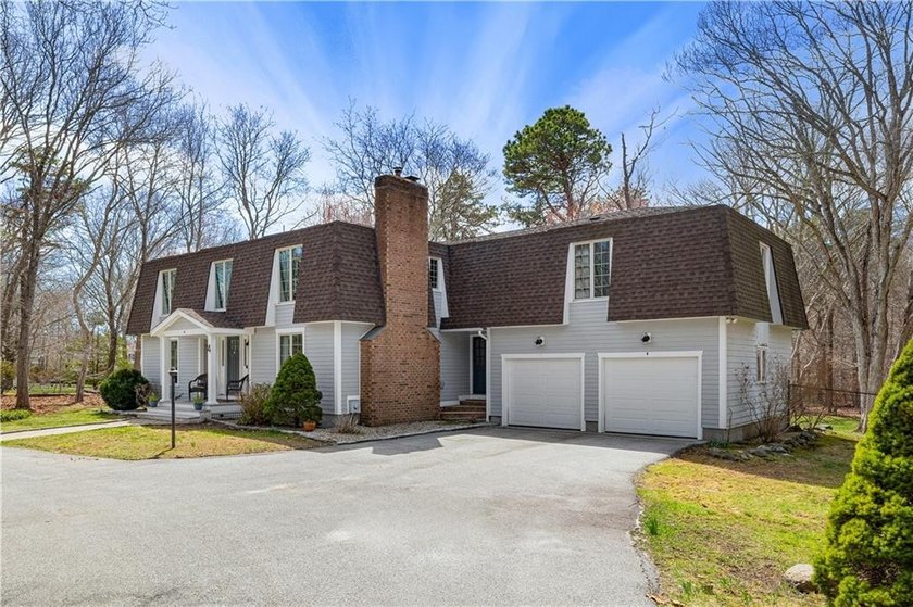 Spacious colonial within highly sought after East Passage - Beach Home for sale in Jamestown, Rhode Island on Beachhouse.com