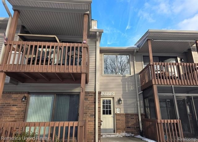 Welcome to this beautifully maintained 2-bedroom, 2 full bath - Beach Condo for sale in Grosse Ile, Michigan on Beachhouse.com
