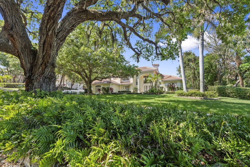 This beautifully appointed 4 bedroom, 3 bathroom home-with - Beach Home for sale in Stuart, Florida on Beachhouse.com