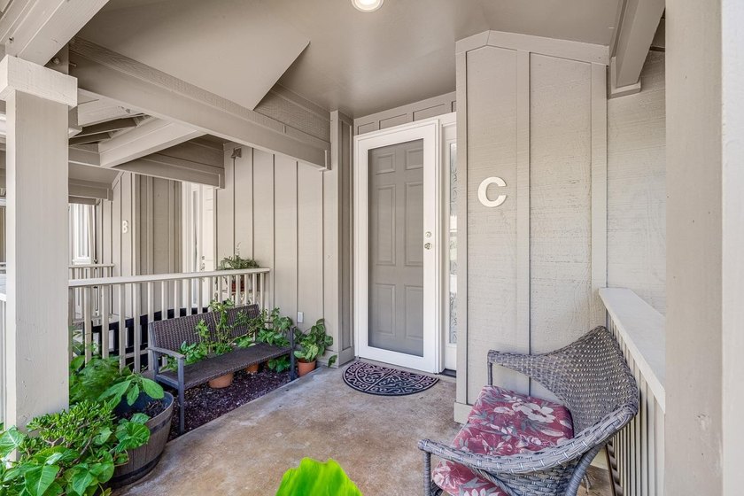Classy, clean, and convenient, this beautifully maintained - Beach Condo for sale in Wailuku, Hawaii on Beachhouse.com