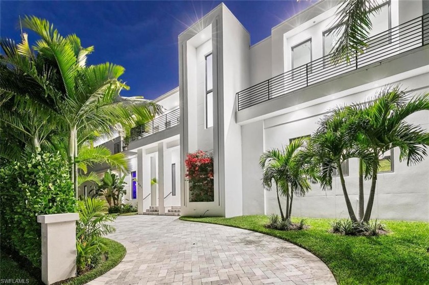 Luxury defined in this Designer appointed smart home, complete - Beach Home for sale in Marco Island, Florida on Beachhouse.com