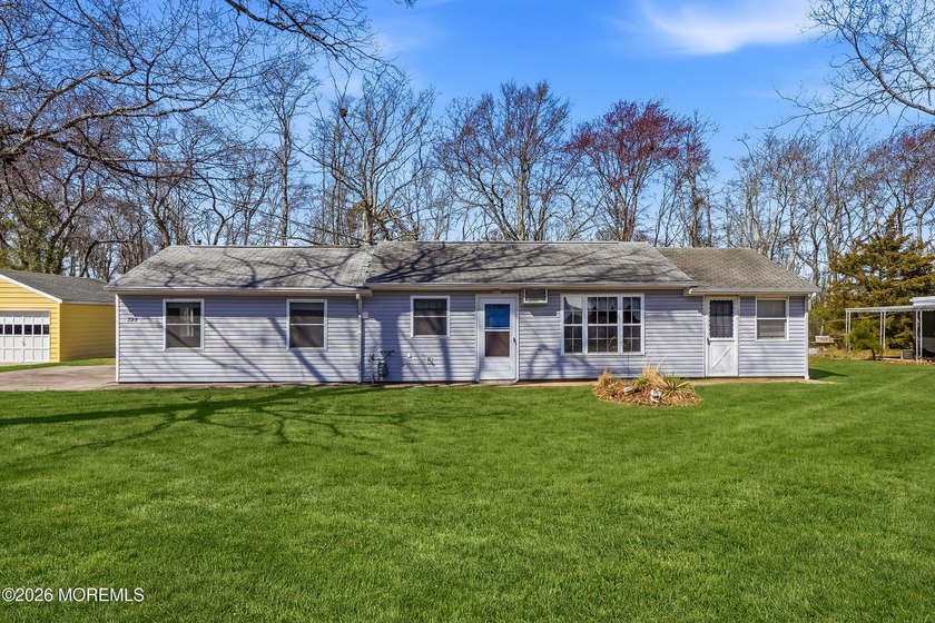 Excellent opportunity on a quiet dead end street in Bayville - Beach Home for sale in Bayville, New Jersey on Beachhouse.com