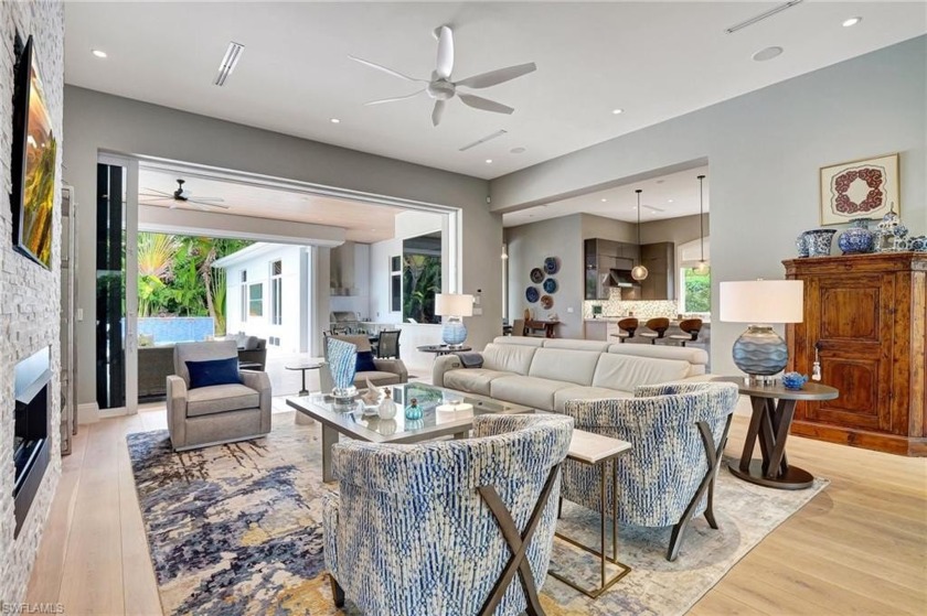 This is an AMAZING LOCATION with a large private corner lot - Beach Home for sale in Naples, Florida on Beachhouse.com